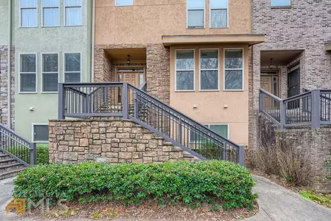 3052 Quantum Ln, Chamblee, GA 30341 photo 2