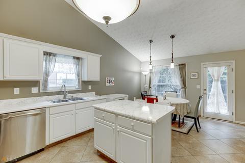 2262 Bedstone Dr, Buford, GA 30518 photo 12