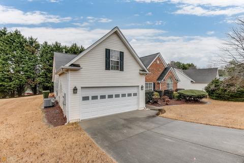 2262 Bedstone Dr, Buford, GA 30518 photo 2