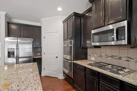 650 Eldridge Dr, Suwanee, GA 30024 photo 13