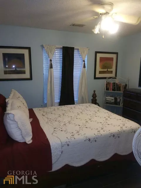 3650 Kyle Ct, Rex, GA 30273 photo 9