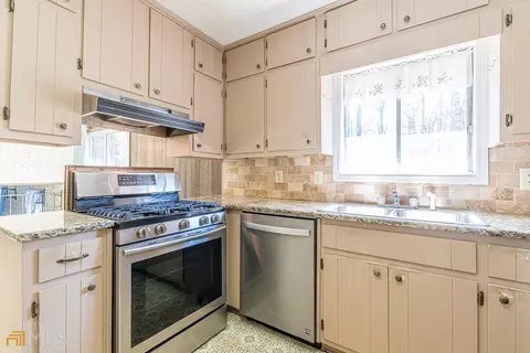 2587 Beech St, Morrow, GA 30260 photo 4