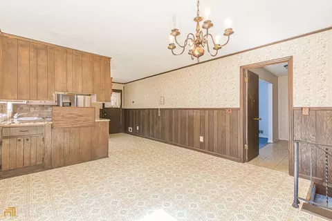 2587 Beech St, Morrow, GA 30260 photo 8