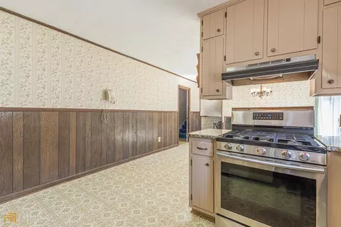 2587 Beech St, Morrow, GA 30260 photo 6