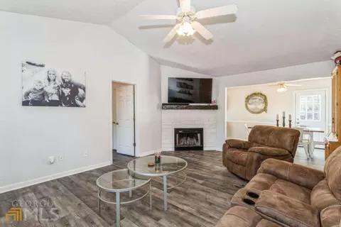 107 Live Oak Dr, Jackson, GA 30233 photo 4