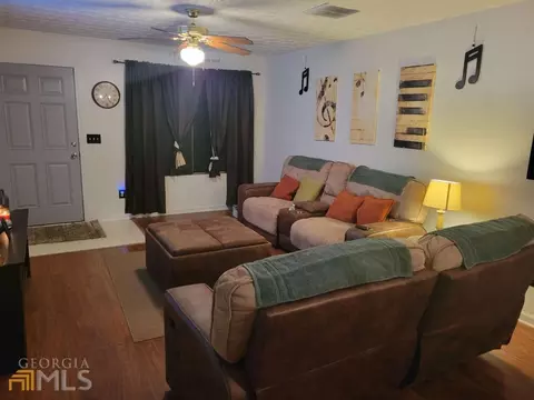 145 Madison Ave, Jackson, GA 30233 photo 3