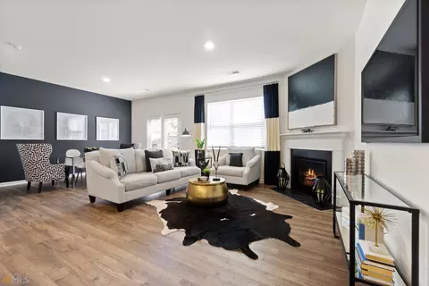 910 Bentley Dr, Fairburn, GA 30213 photo 7