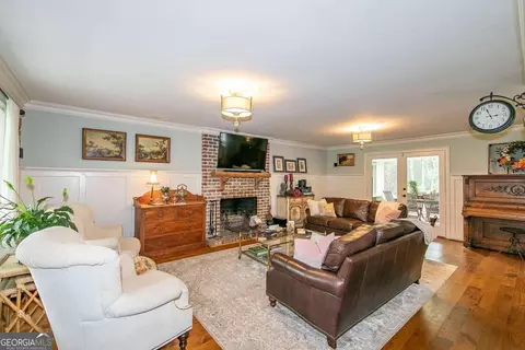 2398 E Maddox Rd, Buford, GA 30519 photo 8