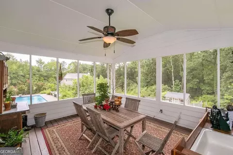 2398 E Maddox Rd, Buford, GA 30519 photo 16
