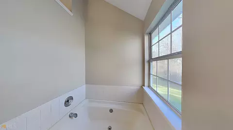 1102 Misty Meadows Ln, Hampton, GA 30228 photo 9