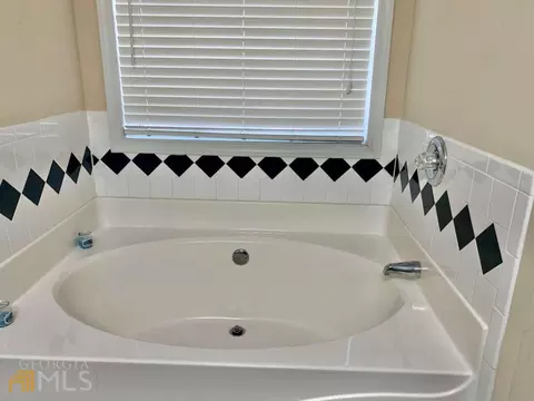 1417 Ericas Pointe Dr, Winder, GA 30680 photo 18