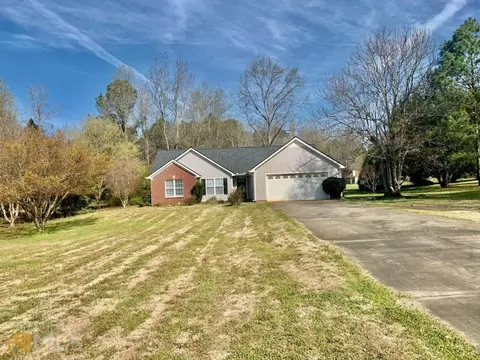 1417 Ericas Pointe Dr, Winder, GA 30680 photo 1