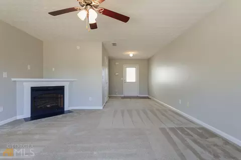 6876 Lockley Ct, Rex, GA 30273 photo 3