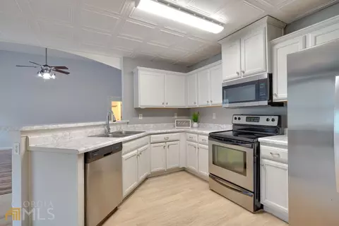 426 Madison Ave, Hampton, GA 30228 photo 4