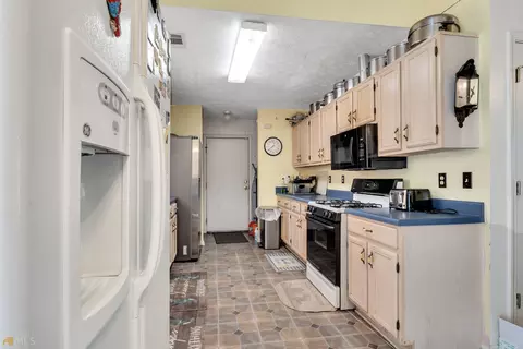2904 Silver Maple Ct, Rex, GA 30273 photo 7