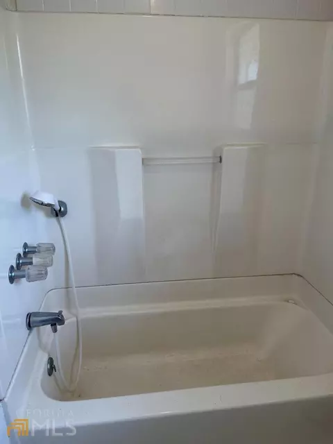 18 Grove Ln, Hampton, GA 30228 photo 9