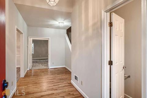 2990 Pine St, Duluth, GA 30096 photo 4