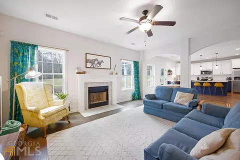 352 Maple Lakes Dr, Cataula, GA 31804 photo 8