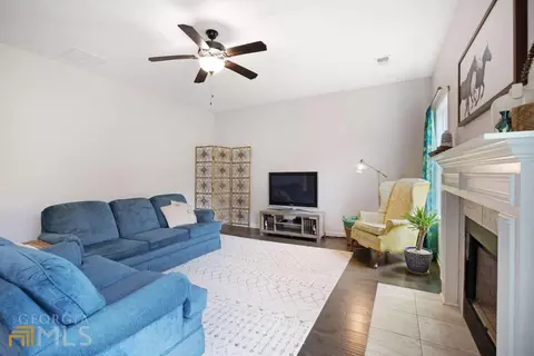 352 Maple Lakes Dr, Cataula, GA 31804 photo 7