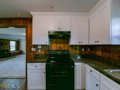 1958 Pinecrest Dr, Morrow, GA 30260 photo 8