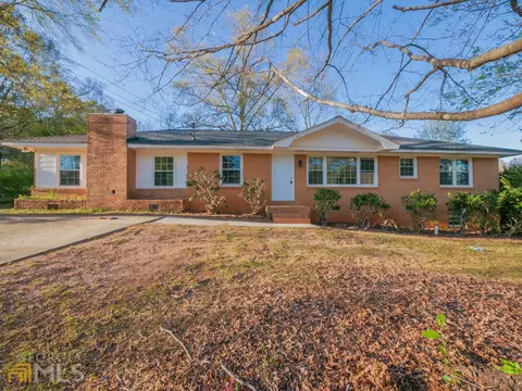 1958 Pinecrest Dr, Morrow, GA 30260 photo 1