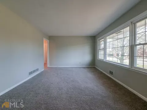1958 Pinecrest Dr, Morrow, GA 30260 photo 10