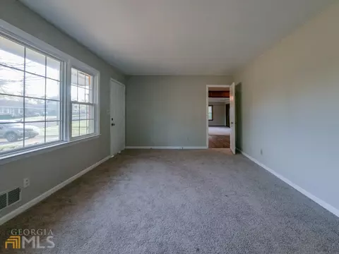 1958 Pinecrest Dr, Morrow, GA 30260 photo 11