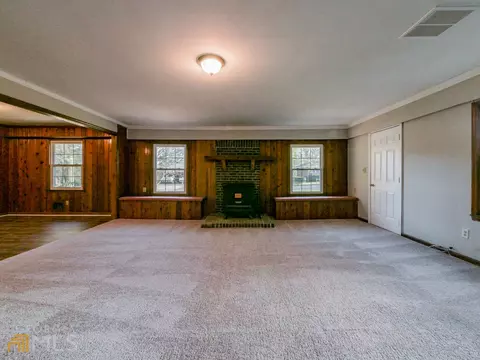 1958 Pinecrest Dr, Morrow, GA 30260 photo 2