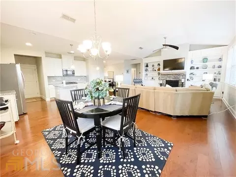 2011 W Hampton Dr, Canton, GA 30115 photo 15