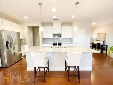 2011 W Hampton Dr, Canton, GA 30115 photo 9