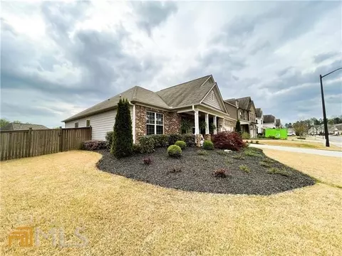 2011 W Hampton Dr, Canton, GA 30115 photo 3