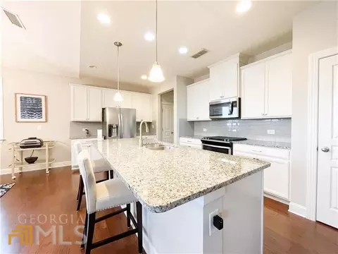 2011 W Hampton Dr, Canton, GA 30115 photo 8