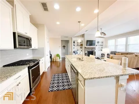 2011 W Hampton Dr, Canton, GA 30115 photo 10
