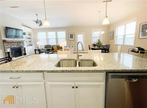 2011 W Hampton Dr, Canton, GA 30115 photo 11