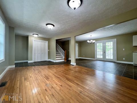 205 Huff Ave, Cornelia, GA 30531 photo 4