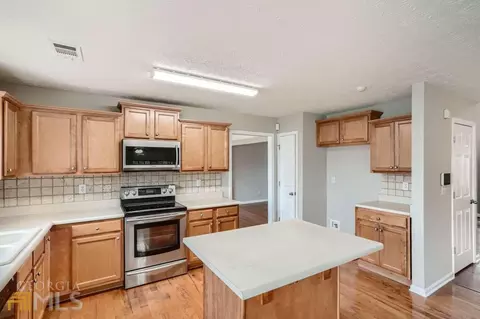 145 Natalie Ct, Covington, GA 30016 photo 9