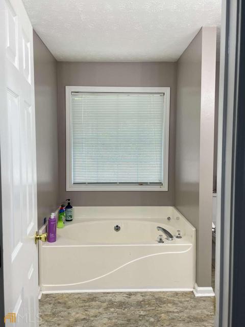2035 Patrick Mill Pl, Buford, GA 30518 photo 12
