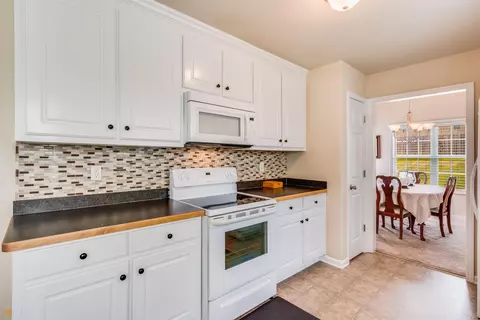 1806 Maxey Ln, Winder, GA 30680 photo 10