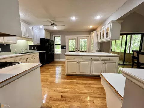 4807 River Walk Ct, Peachtree Corners, GA 30096 photo 9
