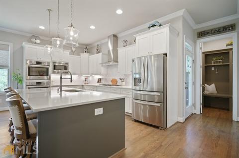3998 Commodore Dr, Chamblee, GA 30341 photo 11
