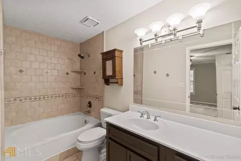 1107 Berkeley Woods Dr, Duluth, GA 30096 photo 9