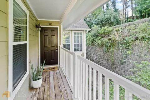 1107 Berkeley Woods Dr, Duluth, GA 30096 photo 2