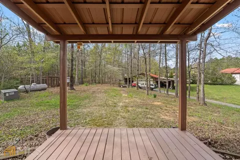 876 Covington Bridge Rd SE, Fairmount, GA 30139 photo 4