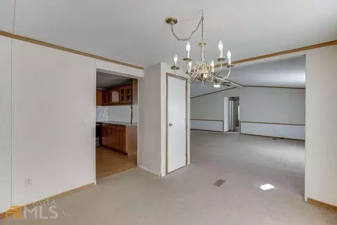 428 Graystone Dr, Winder, GA 30680 photo 8