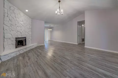 3957 Springleaf Dr, Stone Mountain, GA 30083 photo 18