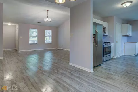 3957 Springleaf Dr, Stone Mountain, GA 30083 photo 14