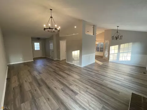 810 Custom Ln, Winder, GA 30680 photo 14