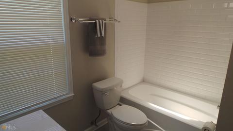 1005 Skylark Dr, Morrow, GA 30260 photo 13