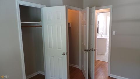 1005 Skylark Dr, Morrow, GA 30260 photo 17