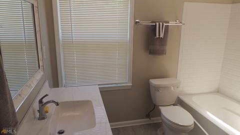 1005 Skylark Dr, Morrow, GA 30260 photo 12